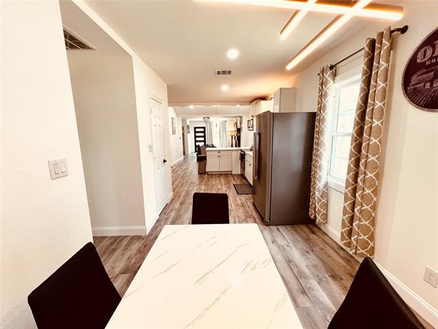 Building Photo - 2859 W Brooklyn Ave