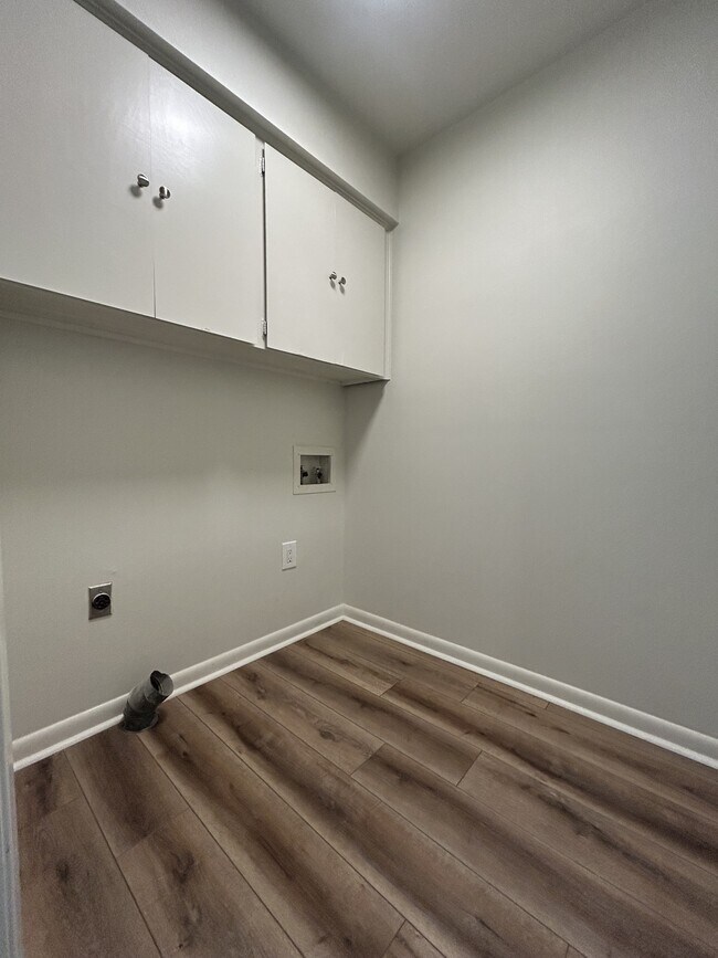 Building Photo - 25 Carballo Ln