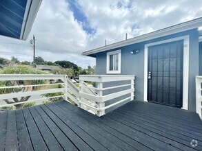 Building Photo - Spacious Studio near Carlsbad Village!