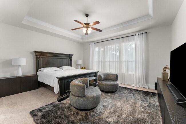 Building Photo - 15026 La Strada Dr