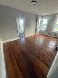 Building Photo - Bright & Spacious 3BR Apartment – Ideal for Relaxing or Entertaining
