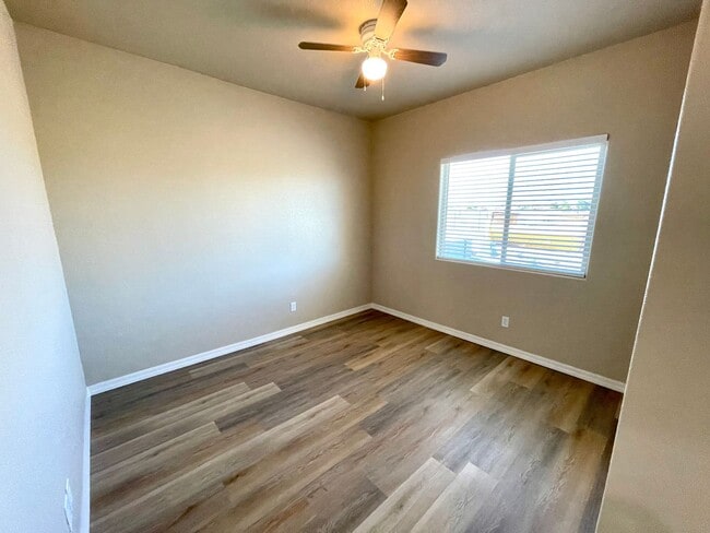 Building Photo - Beautiful 4 Bedroom Home in Kingman Crossing Community.
