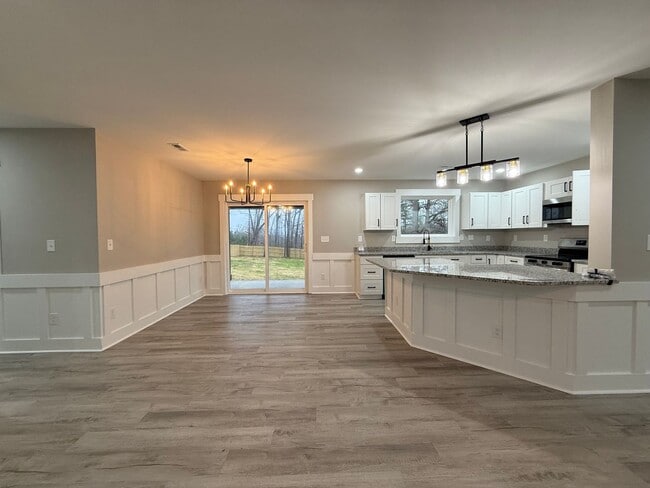 Building Photo - 3 Bedroom/2 Bath New Construction for Rent in Peachland