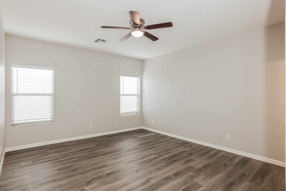 Building Photo - 735 E Michigan Ave