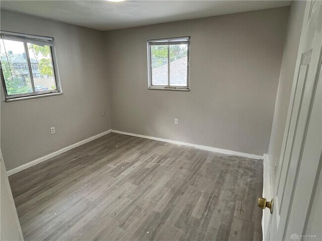 Building Photo - 445 Hunter Ave