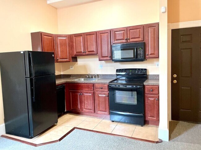 Building Photo - 2029 St Paul St