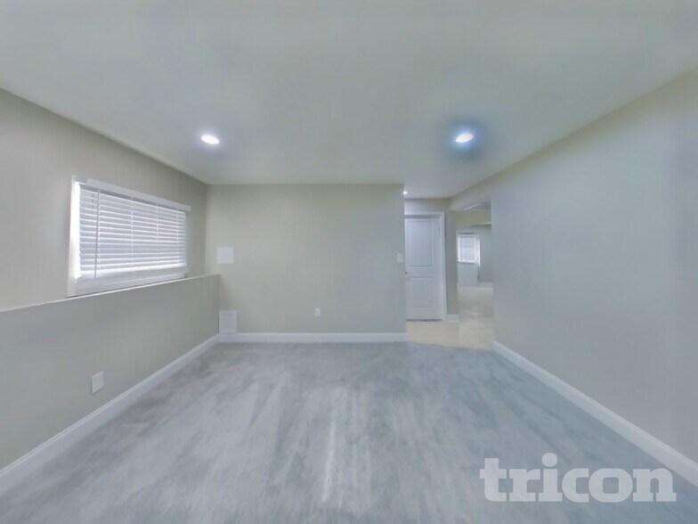 Building Photo - 9851 Branchleigh Rd