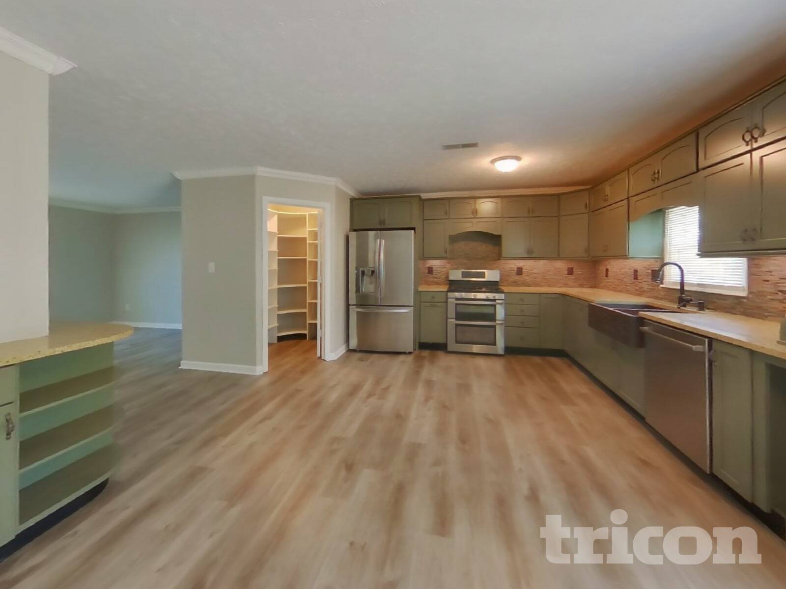 Building Photo - 1922 Kingen Dr