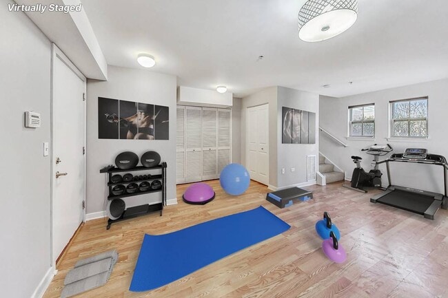Building Photo - 45 E 23rd St