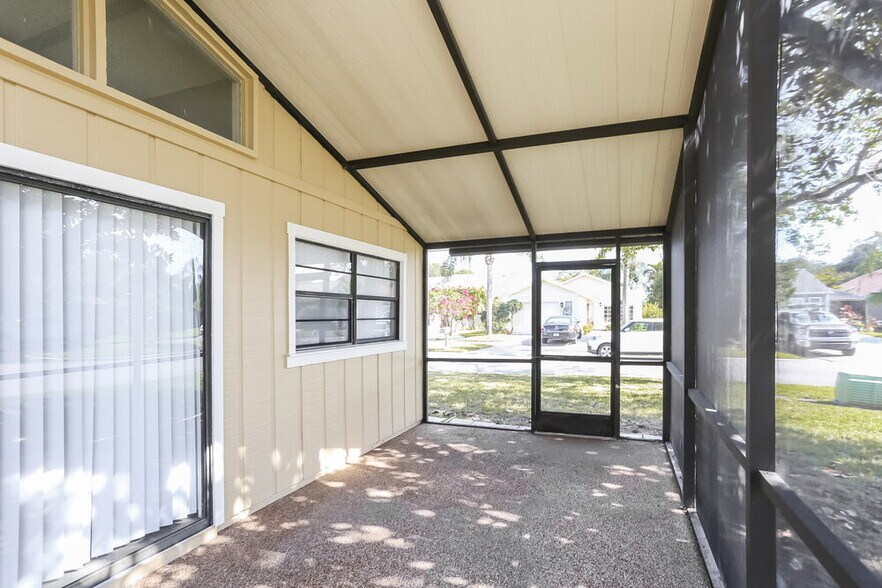 Building Photo - 154 Chelsea Ct