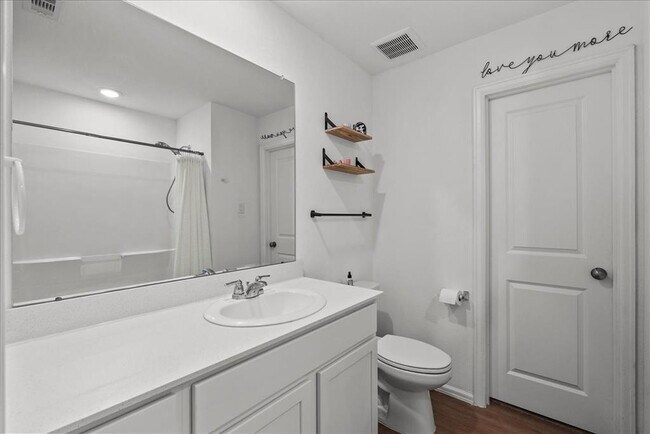 Building Photo - 9043 Estes Lks Dr