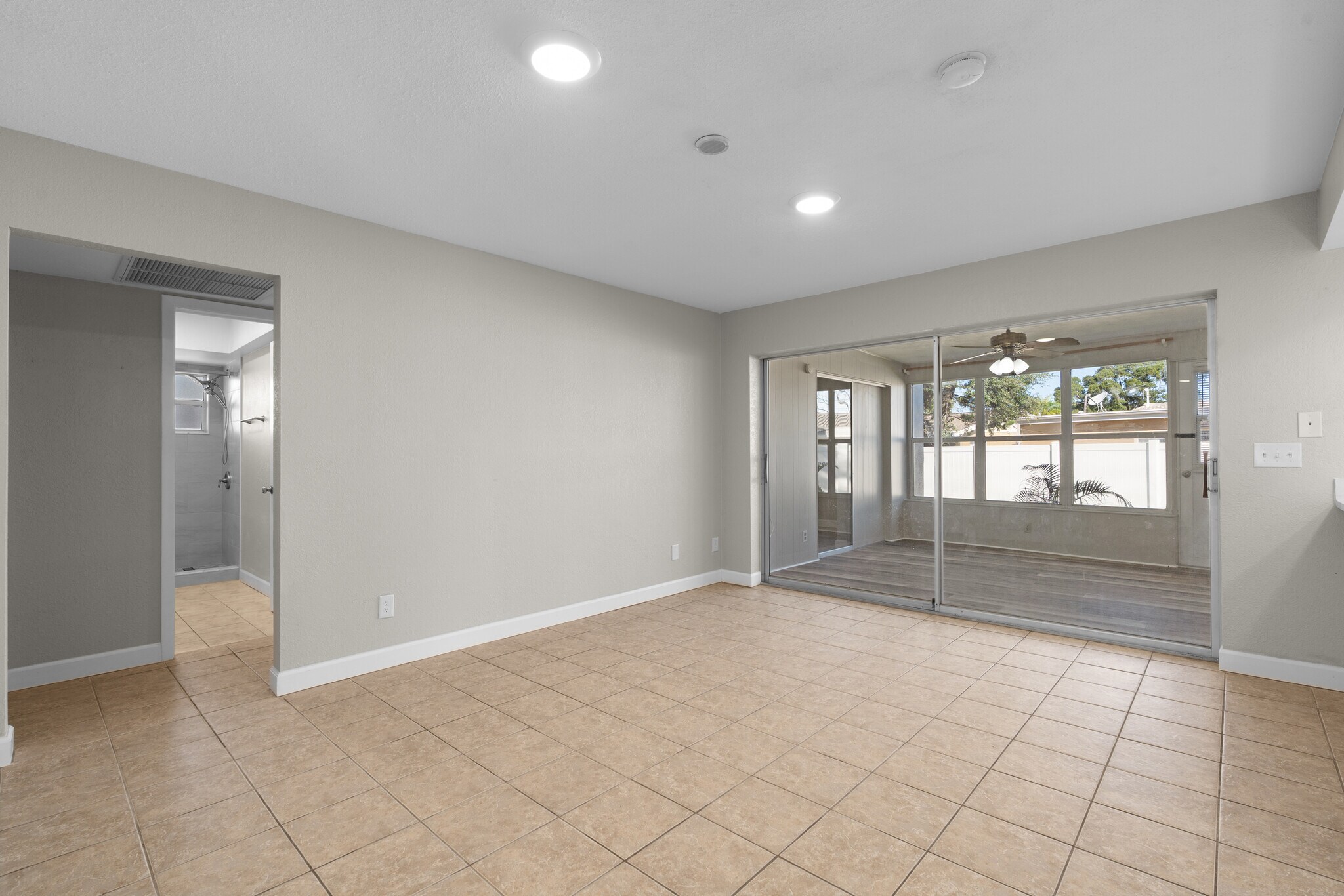 Building Photo - 9318 1st St N