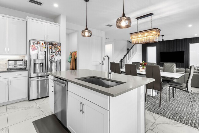 Building Photo - 8835 Grand Prix Ln