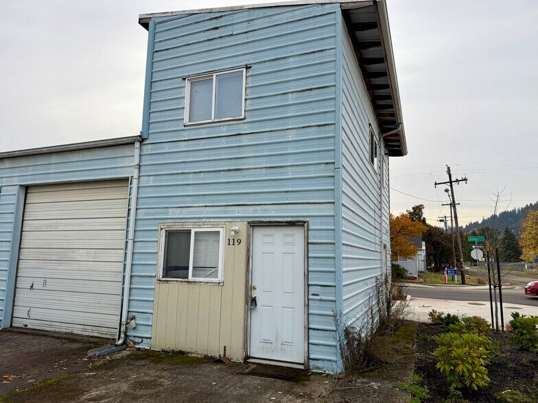 Building Photo - 119 N 9th St