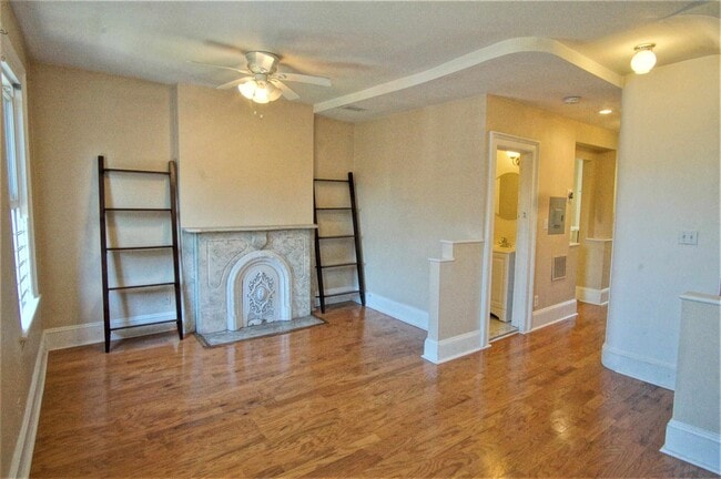 Building Photo - 255 4th St