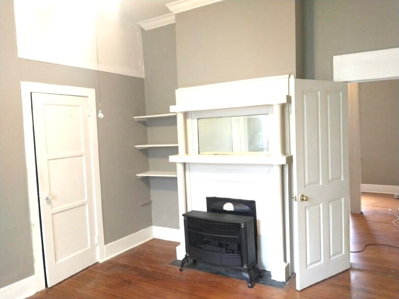 Second bedroom - 746 Europe St