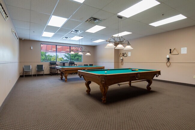 Building Photo - 9420 S Hollybrook Lake Dr
