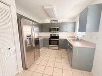 Building Photo - 2645 Country Golf Dr