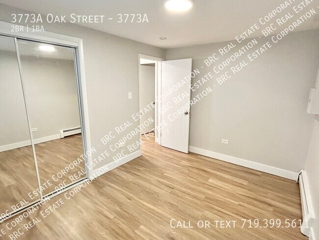 Building Photo - 3773A Oak Street-3773A