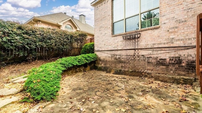 Building Photo - 3005 Mossy Creek Dr