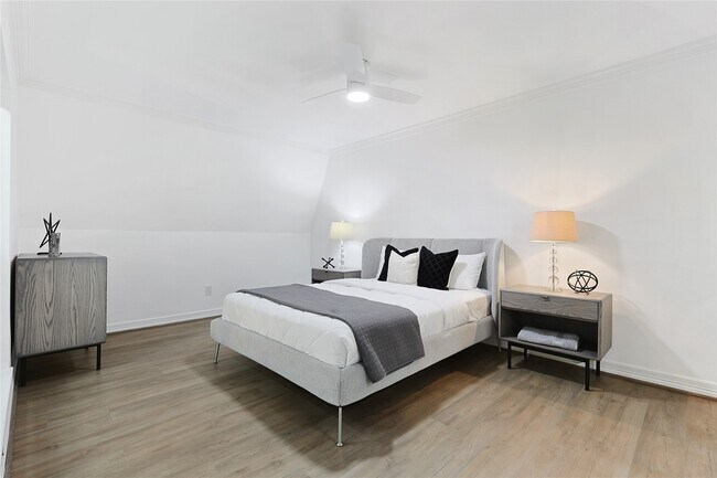 Building Photo - 526 Colquitt St