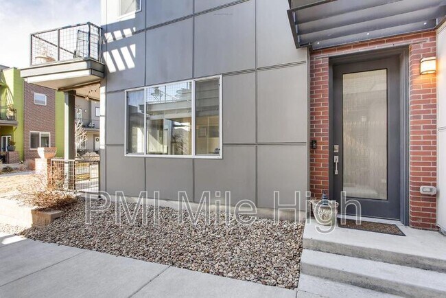 Building Photo - 2029 W 67th Pl