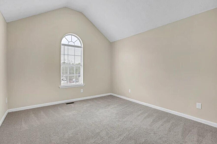 Building Photo - 3261 Sugar Creek Falls Ave SE