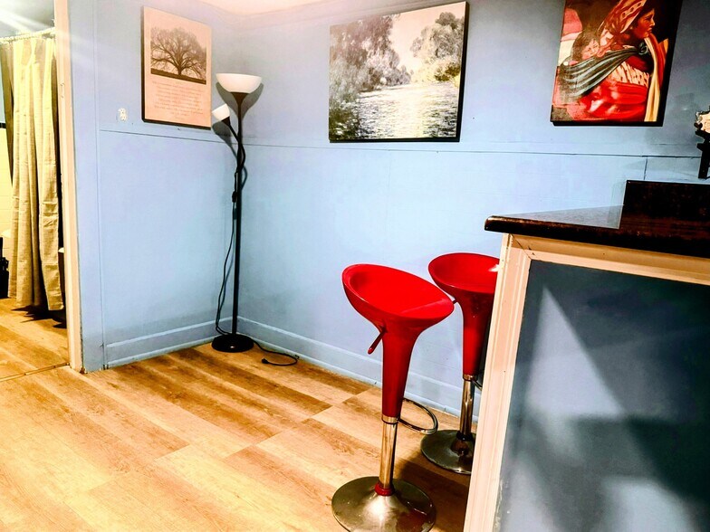 Building Photo - 913 Franklin Ave