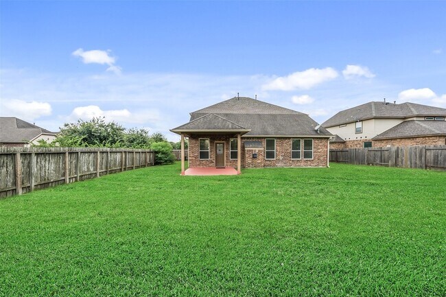 Building Photo - 24213 Nichols Trace Dr