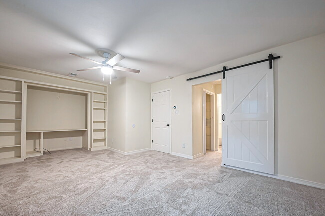 Building Photo - "NEWLY REMODELED 2-Bed Townhouse with 2.5 ...