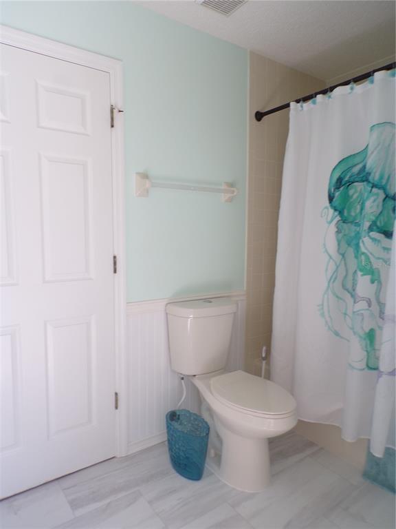 Building Photo - 15624 Hennipen Cir