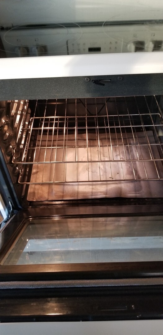 Building Photo - 3 bedroom, 2 bathroom home in well established neighborhood.