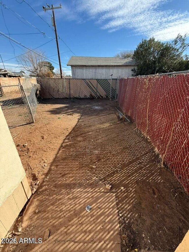 Building Photo - 1315 C Ave