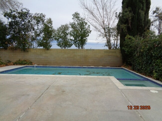 Building Photo - Beautiful Single Story Pool Home in West Lancaster with 1881 sq. ft.