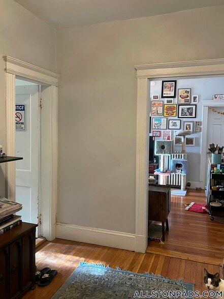 Building Photo - 26 Park Vale Ave