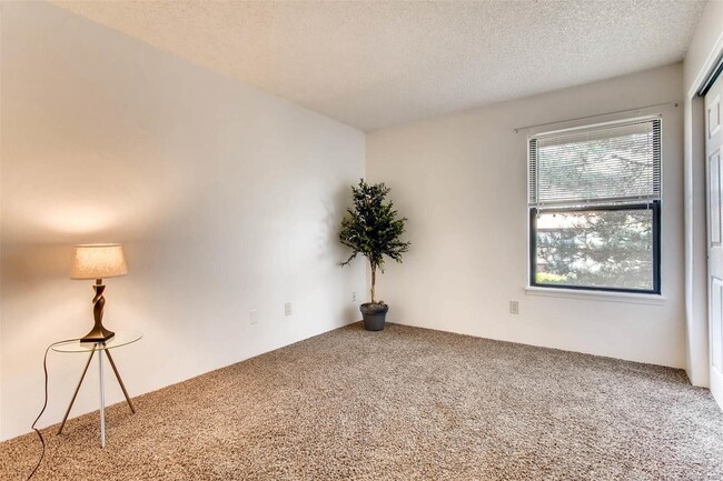 2nd Bedroom - 7810 W 87th Dr