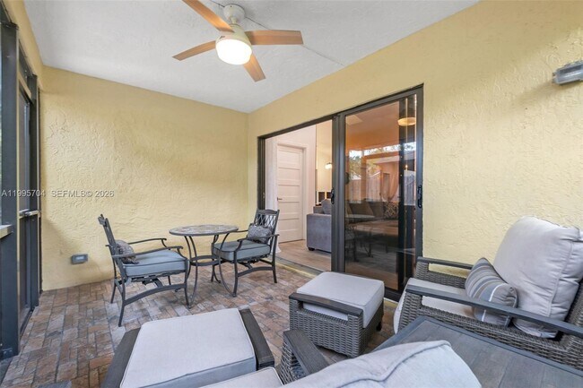 Building Photo - 4220 Grove Park Ln