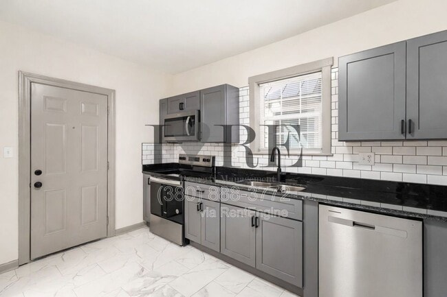 Building Photo - 1299 W Broad St