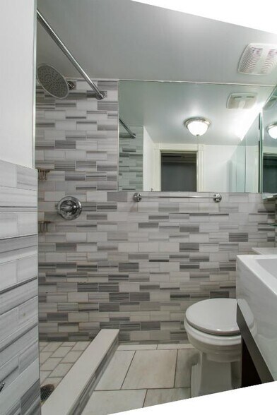Building Photo - 345 W 53rd St