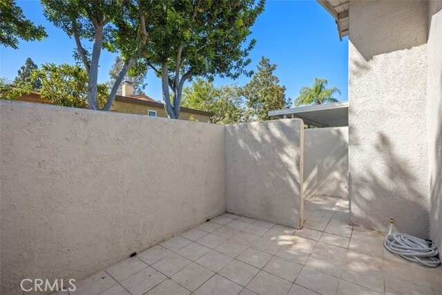 Building Photo - 5011 Duverney