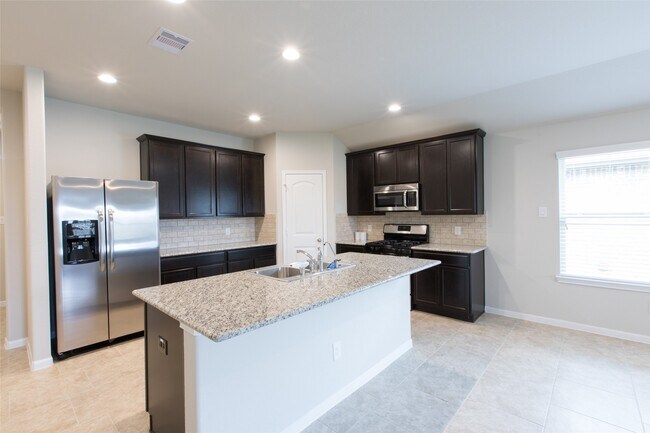 Building Photo - 29311 Dunns Creek Ct