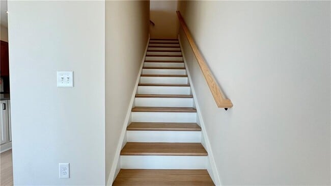 Building Photo - 2678 Evers Dr NE