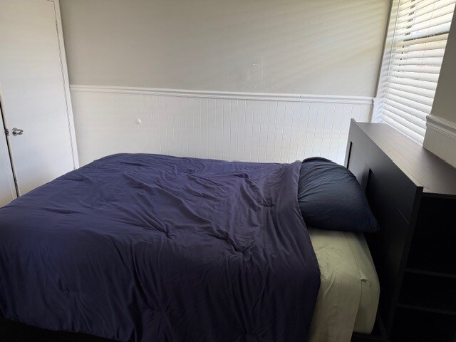 Building Photo - 972 Seabreeze Ave