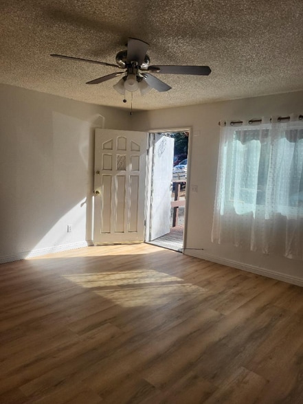 Building Photo - 22858 Lupin Ln