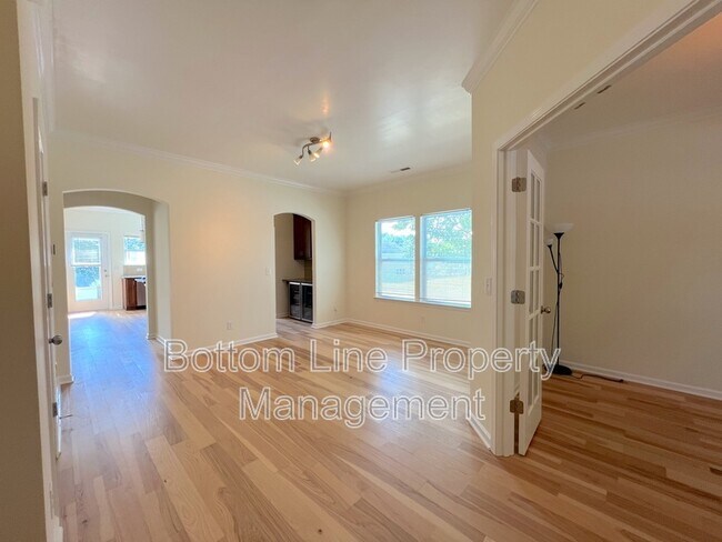 Building Photo - 2602 Impatien Drive