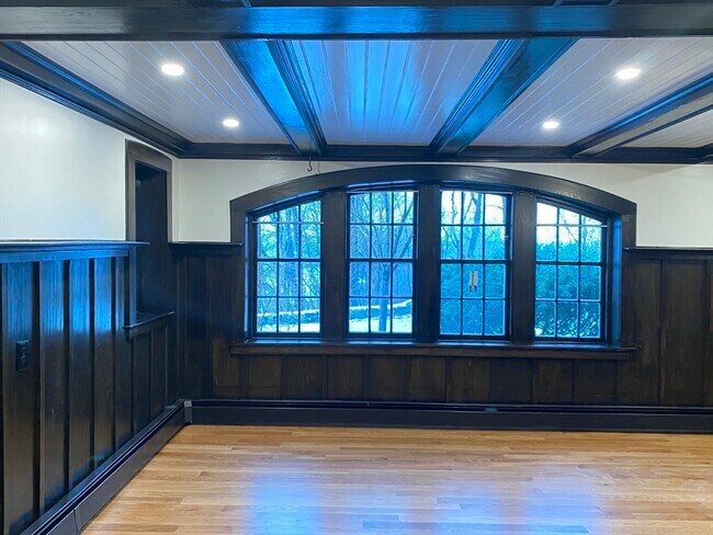 Building Photo - 93 Claremont St