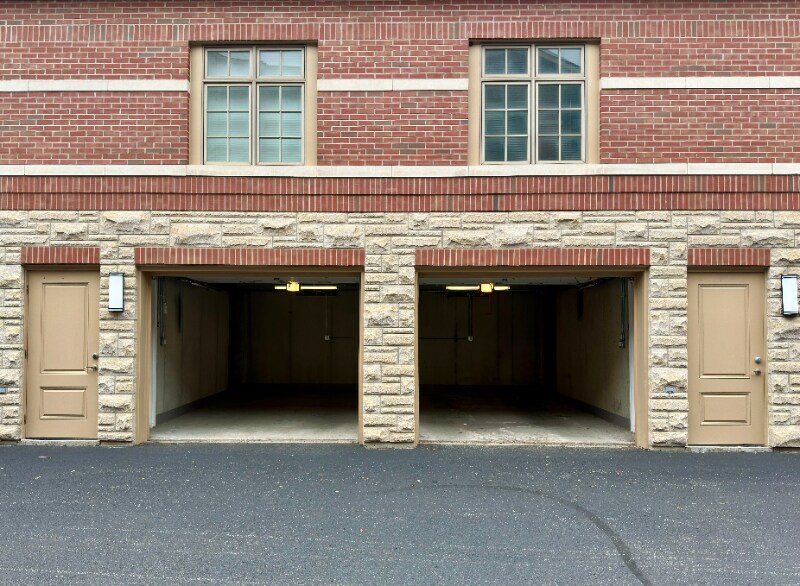 Building Photo - 2105 N Meridian St