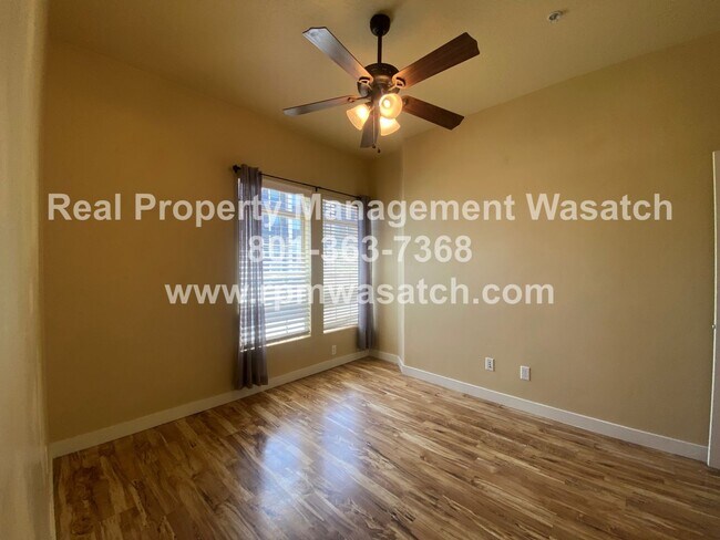 Building Photo - Check Out This Beautiful 2 Bedroom 2 bathr...