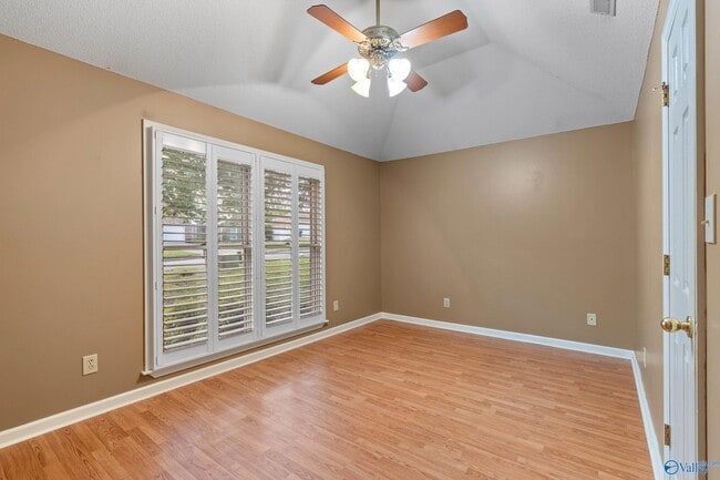 Building Photo - 115 Telluride Dr