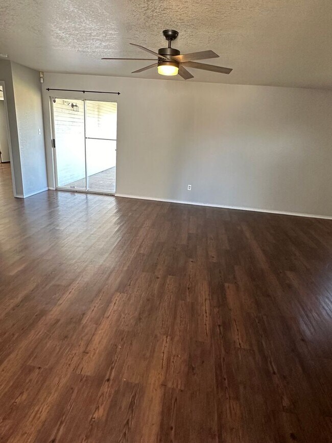 Building Photo - Updated Home in Great, Killeen Location